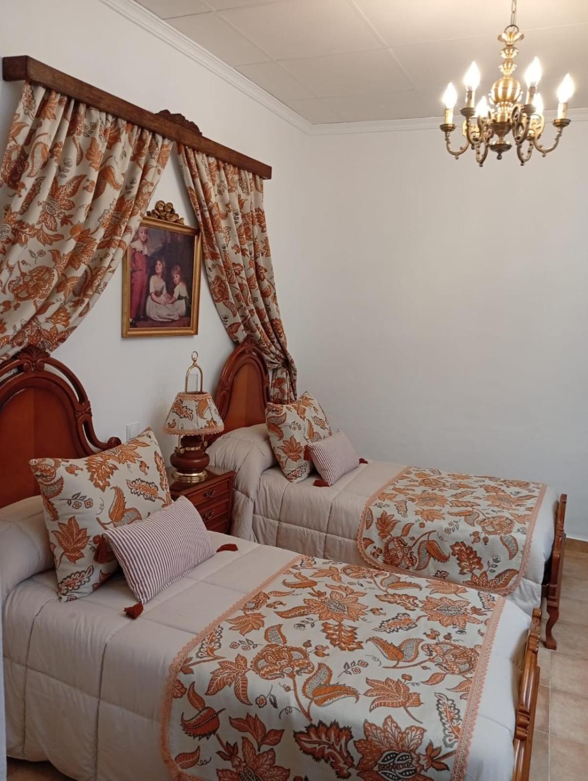 Casa Rural En San Carlos Del Valle- Dona Gumersinda Kültér fotó